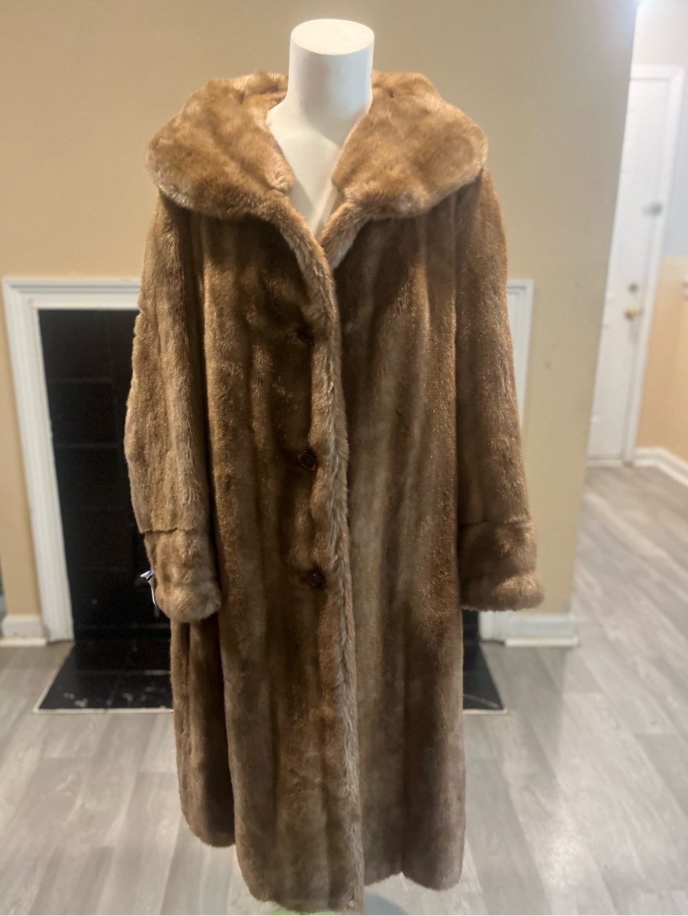 Russel Taylor Mob Wife Vintage Glam Faux Fur Brown Coat
